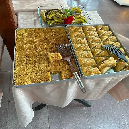 Toll Garden Hotel Side