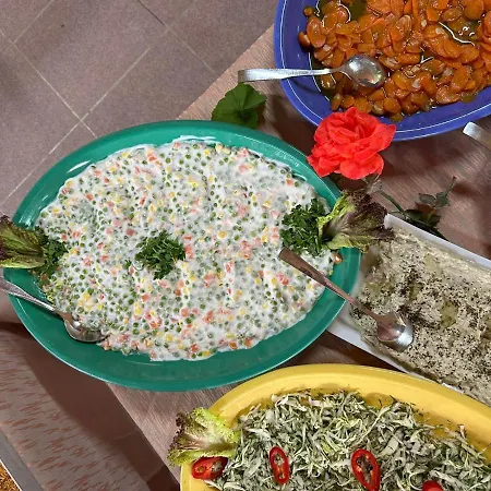 ホテル Toll Garden 3*