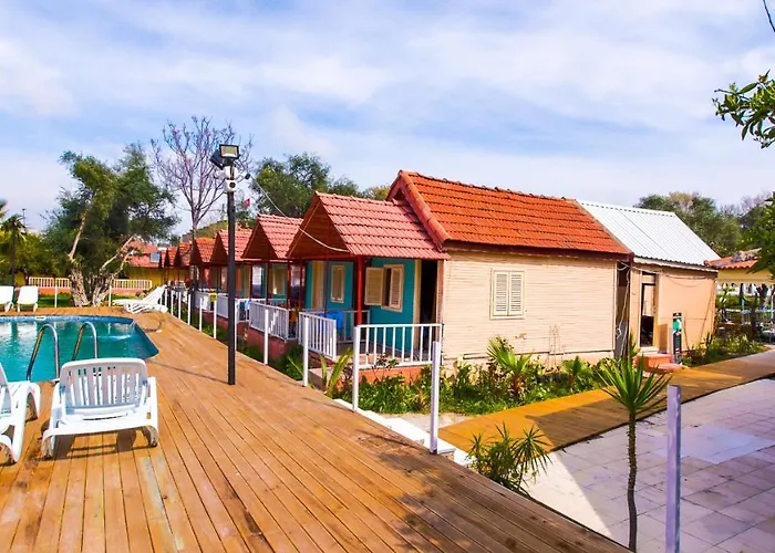 מלון Toll Garden