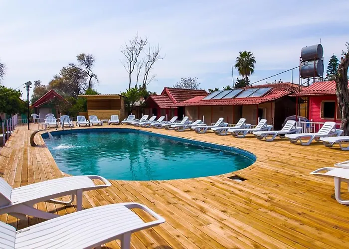 Toll Garden מלון