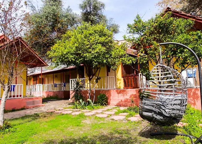 מלון Toll Garden סייד