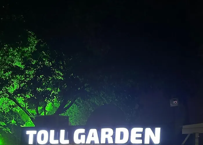 Toll Garden 3* סייד