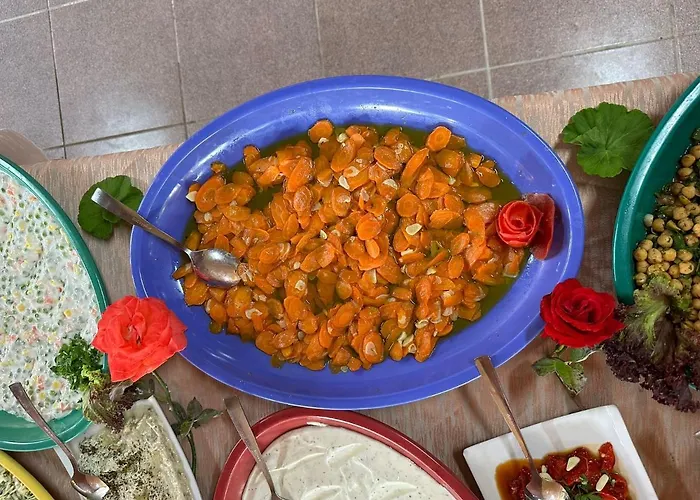 Toll Garden מלון