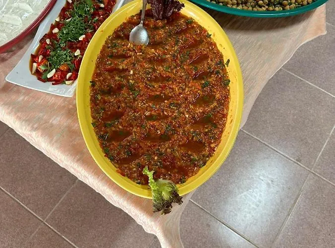 מלון Toll Garden 3*