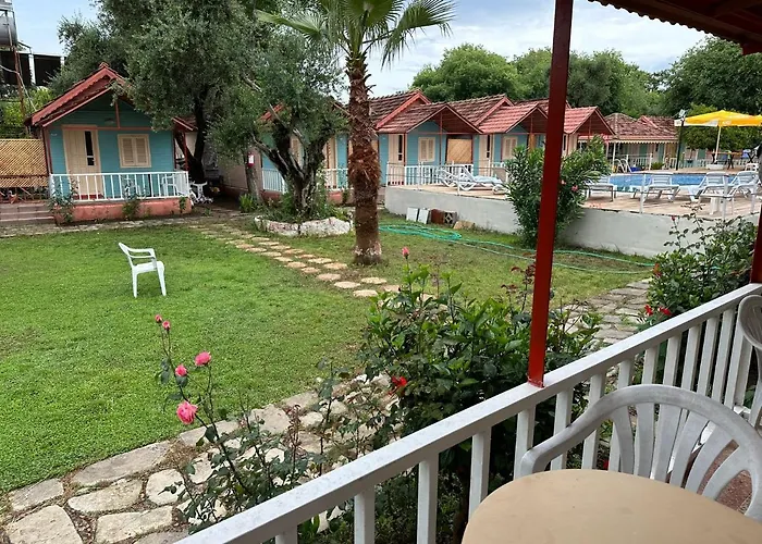 מלון Toll Garden