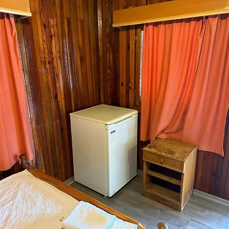 Hotel Toll Garden Side